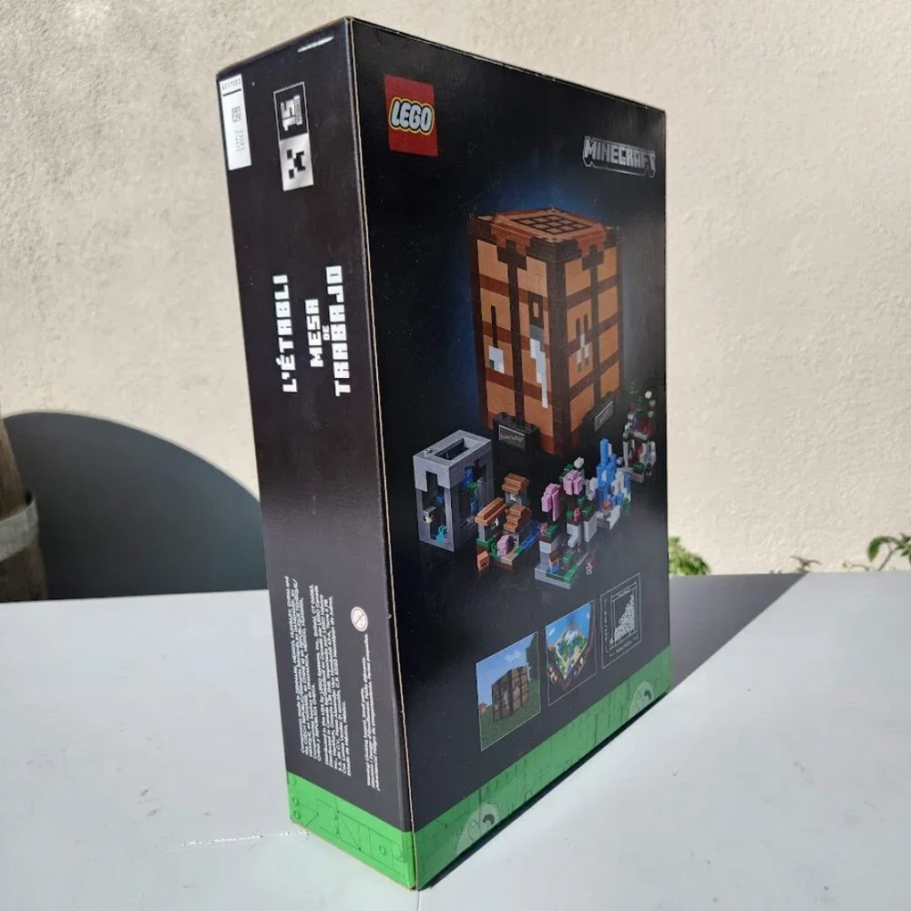 New LEGO Minecraft Crafting Table Toy Building Set 21265 Minecraft Figures, Mobs